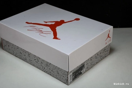 JORDAN  - RETRO 4 0719